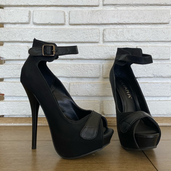 Super cute 4” ankle strap stiletto heels - Picture 2 of 6